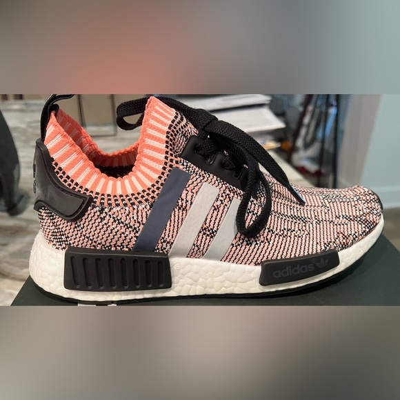Adidas NMD R1 Glitch Pink Camo (Women's) - Picture 2 of 3